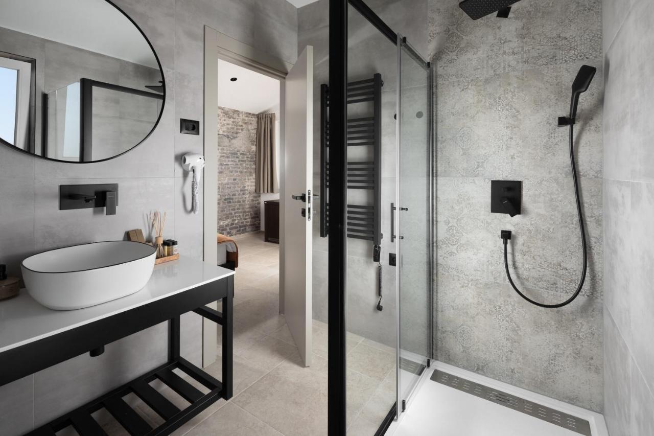 Arena Prestige Rooms Pula Bagian luar foto