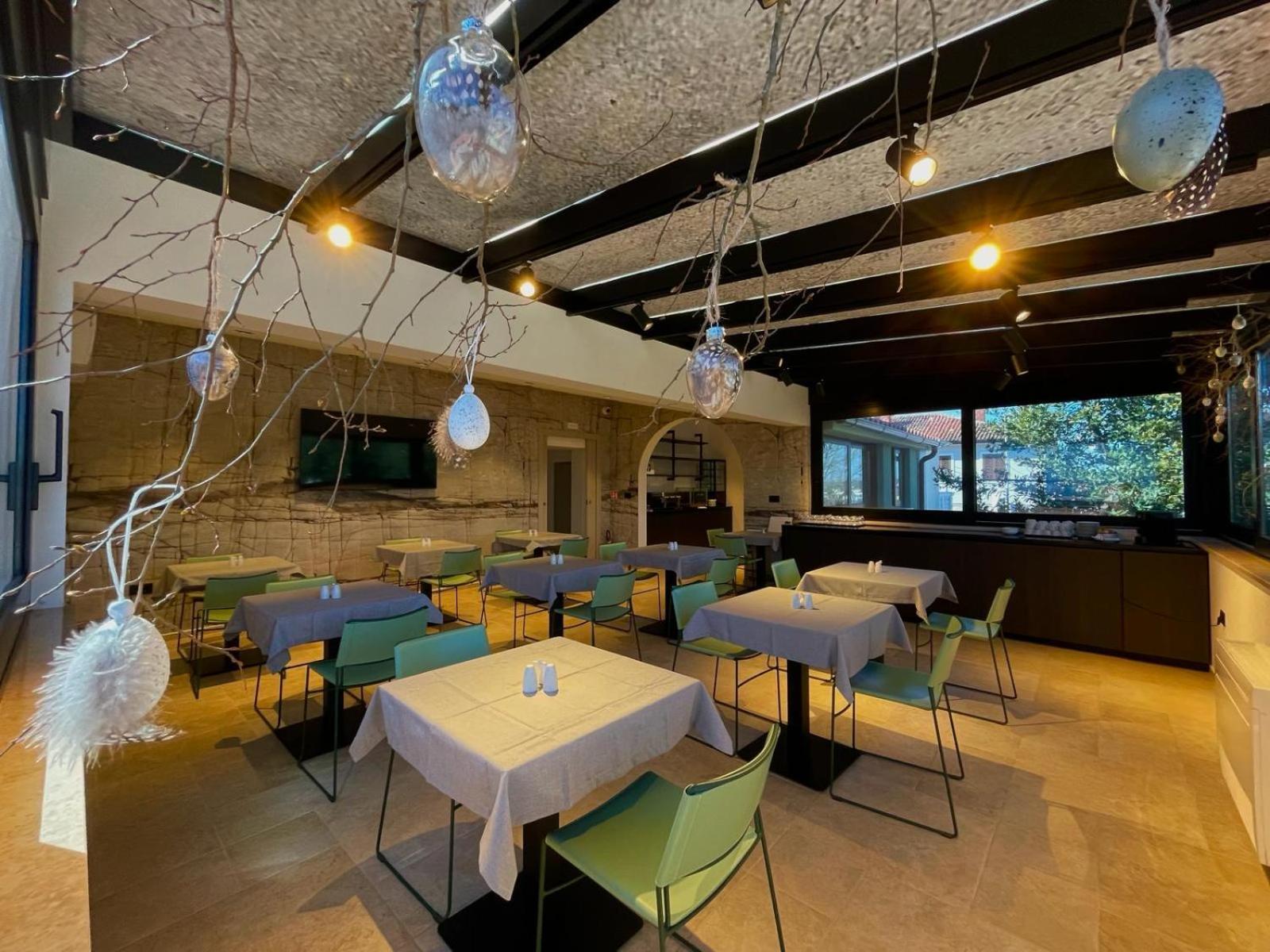 Arena Prestige Rooms Pula Bagian luar foto
