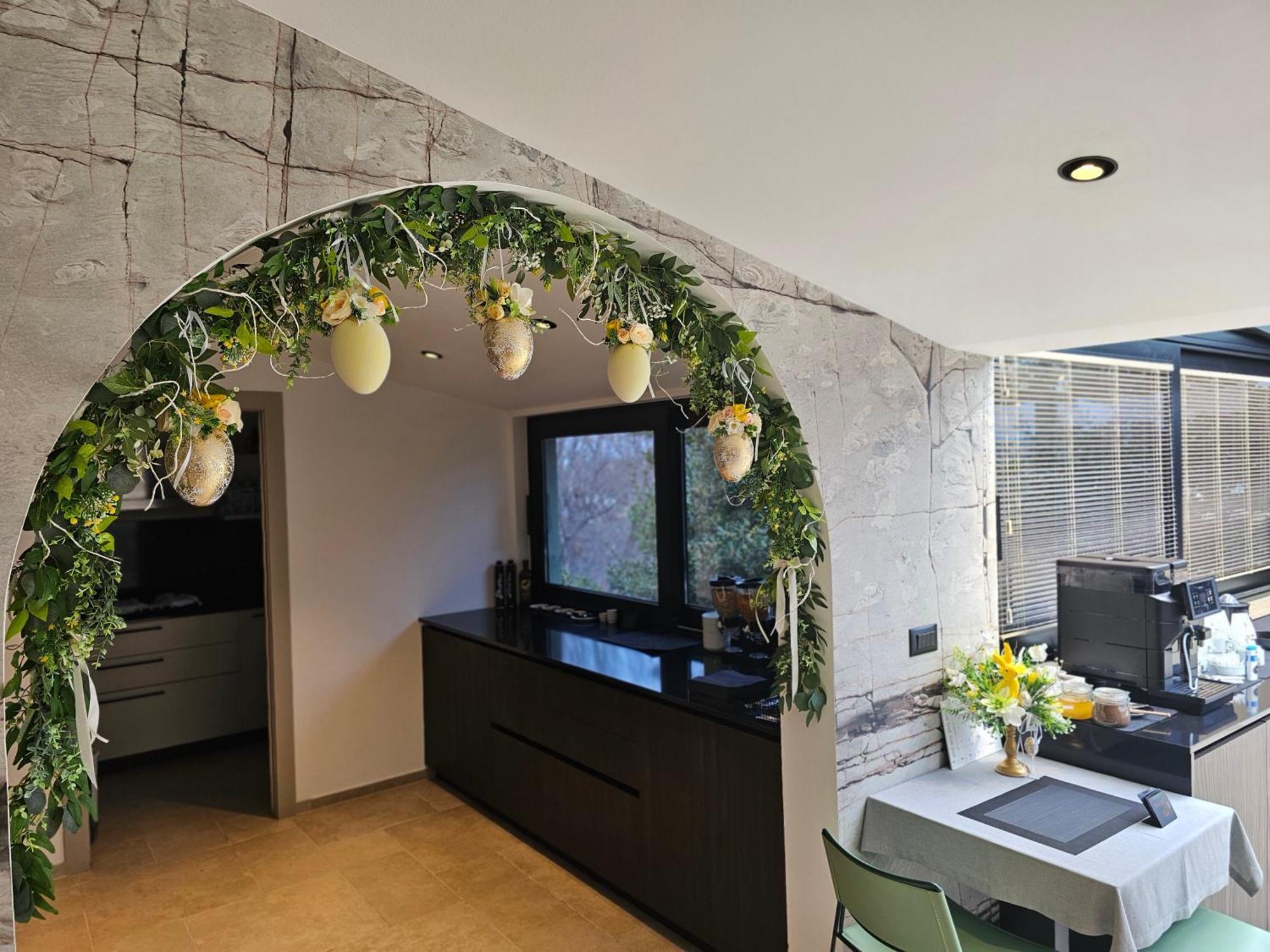 Arena Prestige Rooms Pula Bagian luar foto
